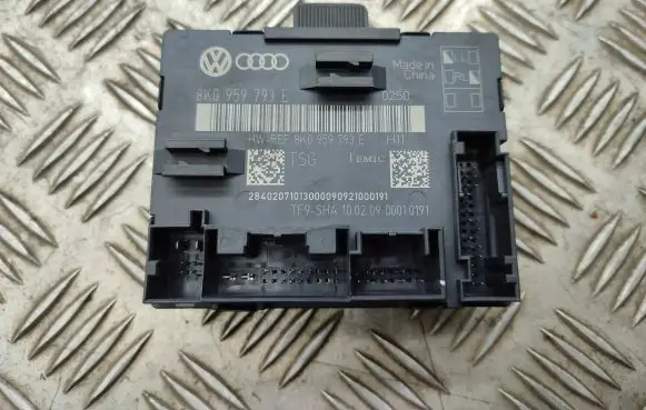 Audi A4 S4 B8 8K Door control unit/module 8K0959793E