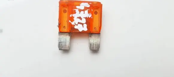 Volkswagen Golf IV Fuse 4635023