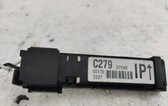 Mazda CX-9 Aerial antenna amplifier 601760227