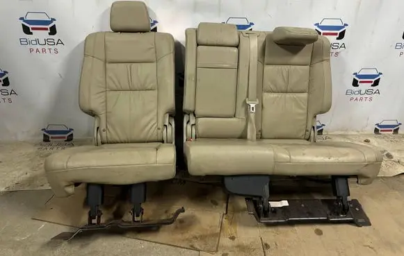 Jeep Grand Cherokee Second row seats 