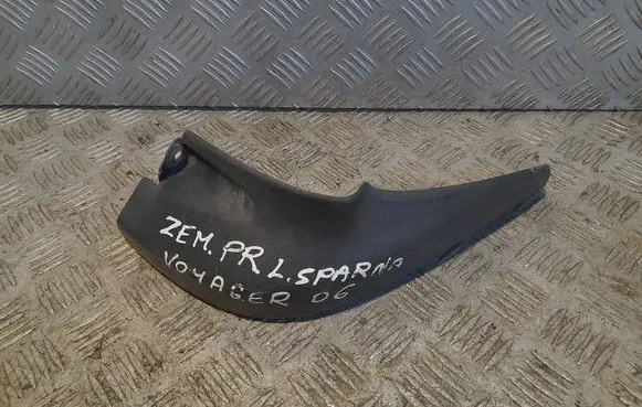 Chrysler Voyager Front mudguard 36946