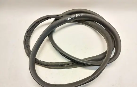 Citroen Berlingo Front door rubber seal CITBERUSZ6625