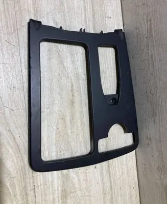 Mercedes-Benz C W204 Center console decorative trim A2046800107