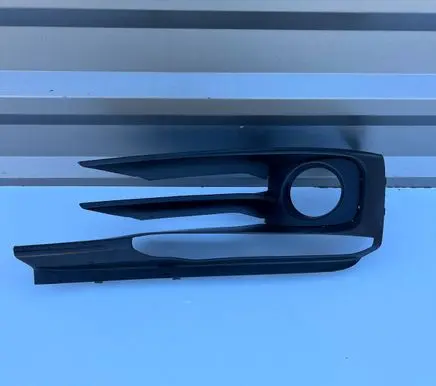 Porsche Panamera (971) Front bumper lower grill 971807878