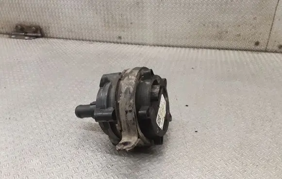 Chevrolet Volt I Electric auxiliary coolant/water pump 13579713