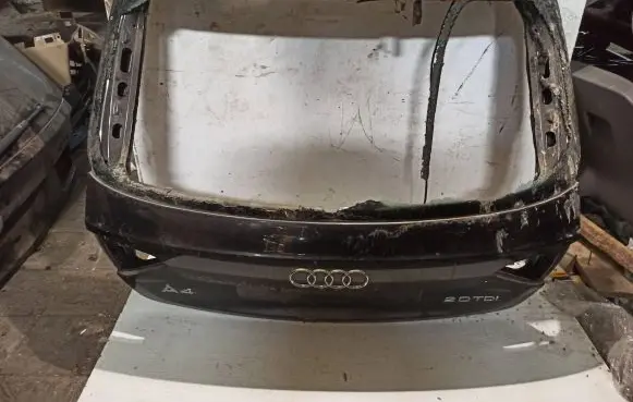 Audi A4 S4 B8 8K Tailgate/trunk/boot lid