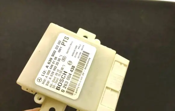 Mercedes-Benz Vito Viano W639 Comfort/convenience module A0004460156 A6399003300 A6399022000