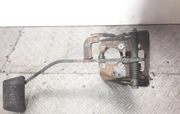 Chrysler 300 - 300C Brake pedal