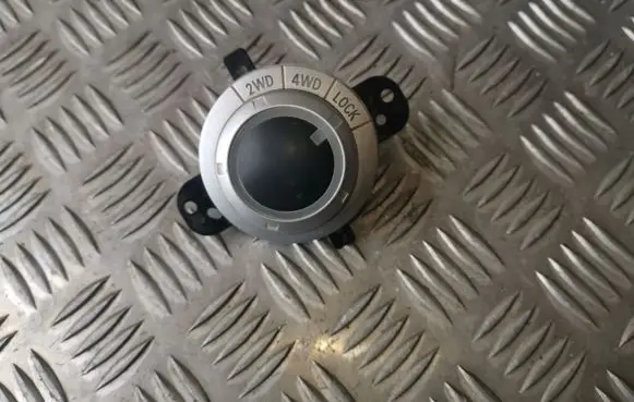 Mitsubishi Outlander Differential lock switch 