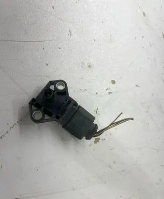 Volkswagen Touran I Air pressure sensor 038906051B 0281002399