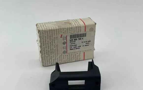 Volkswagen Fox Other exterior part 5Z0805758A