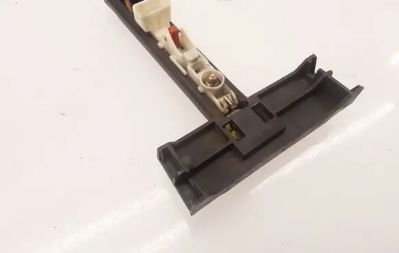 Renault Megane II Seat belt adjustment motor 8200262880
