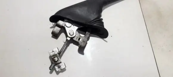 Handbrake/parking brake lever assembly