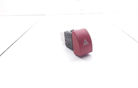 Skoda Octavia Mk2 (1Z) Hazard light switch 1Z0953235A