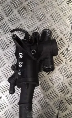Thermostat/thermostat housing