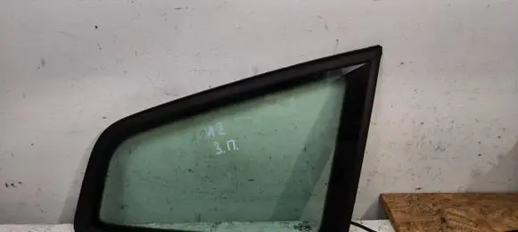 Audi A2 Rear side window 8Z0845300C