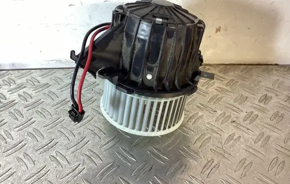 Porsche Macan (95B) Heater fan/blower X6812 X6813