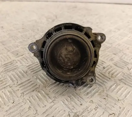 BMW 3 GT F34 Engine mount bracket 6856183
