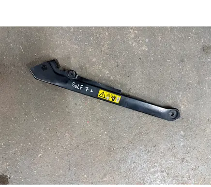 Skoda Octavia Mk3 (5E) Headlight/headlamp mounting bracket 5G0805931