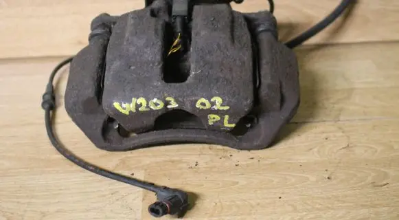 Mercedes-Benz C W203 Front brake caliper