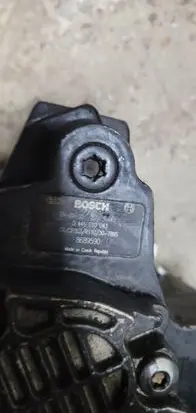 Volvo XC90 Fuel injection high pressure pump 8689590