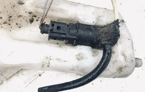 Mercedes-Benz A W168 Windscreen/windshield washer pump