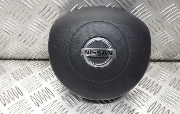 Nissan Micra Steering wheel airbag
