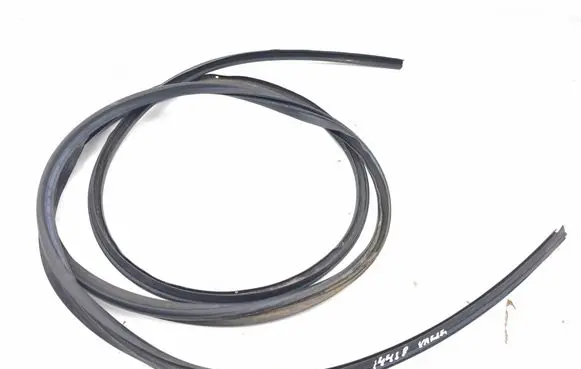 Peugeot 508 II Engine compartment rubber 9830525680