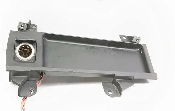 BMW 5 E39 12 V Socket (front) 8159694
