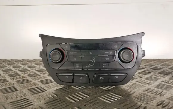 Ford Kuga II Climate control unit GJ5T18C612BJ