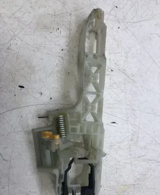 Hyundai i20 (BC3 BI3) Front door exterior handle/bracket 