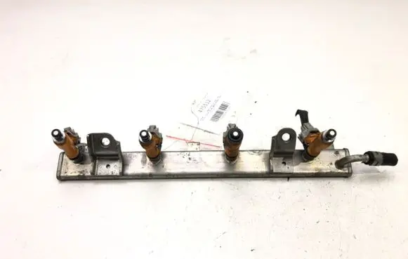 Suzuki Swift I Fuel main line pipe 