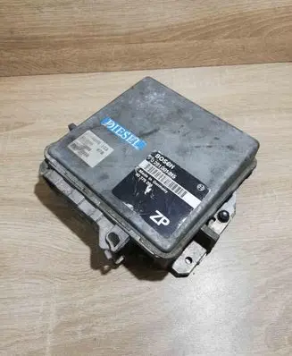 Opel Omega B1 Engine control unit/module ECU 0281001215 90379298