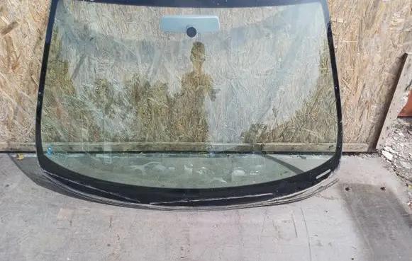 Seat Leon (1M) Front windscreen/windshield window 43R001589