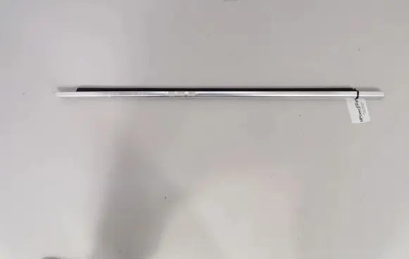 BMW 3 G20 G21 Front door glass trim molding 7465146