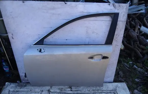 Lexus IS 220D-250-350 Front door