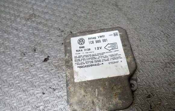 Skoda Octavia Mk1 (1U) Airbag control unit/module 1C0909601 5WK43120