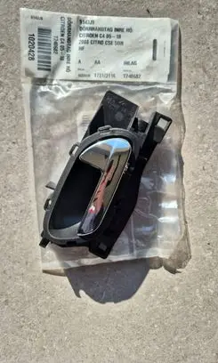 Citroen C4 I Front door interior handle 9143J9