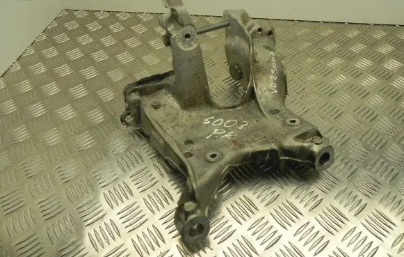 Audi Q5 SQ5 Engine mounting bracket 80A399295R