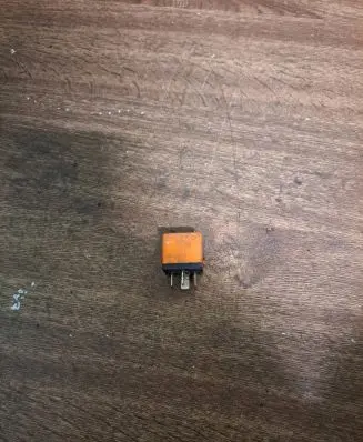 BMW 5 E34 Other relay 1378298