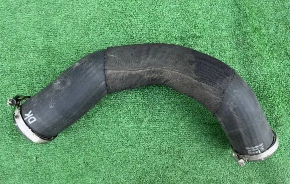 Audi Q7 4M Intercooler hose/pipe 4M0145737M