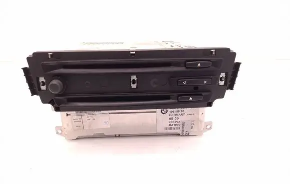 Radio/CD/DVD/GPS head unit