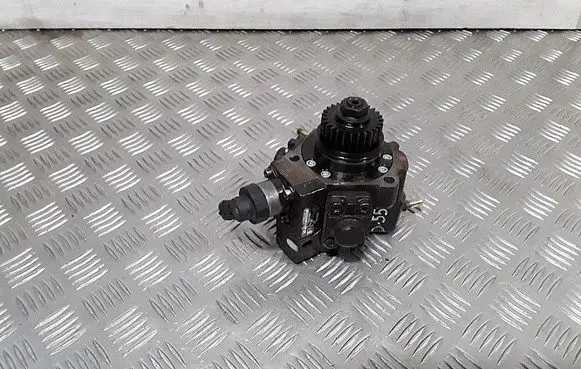 Nissan Qashqai Fuel injection high pressure pump 0445010250 H8201045496