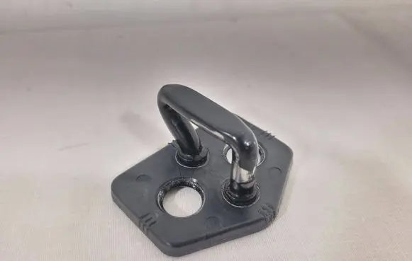 Volvo XC70 Front door lock loop/hook striker 30661367