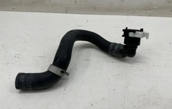 Toyota RAV 4 (XA50) Engine coolant pipe/hose