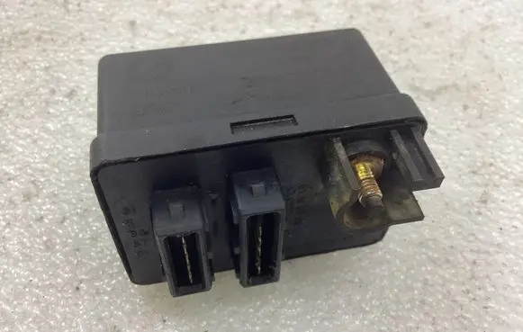 Alfa Romeo 159 Glow plug pre-heat relay 55193073 38430003 B047