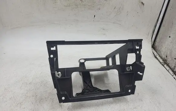 BMW 3 E90 E91 Center console 10822910