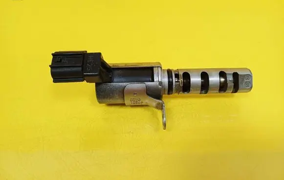 Daihatsu Cuore Camshaft vanos timing valve 