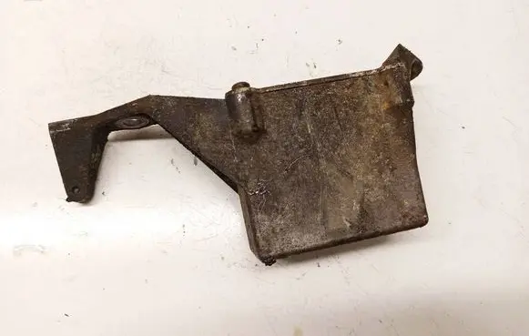 Volvo XC90 Engine mount bracket 30645159