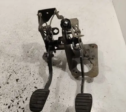 Renault Espace - Grand espace IV Pedal assembly 8200139603